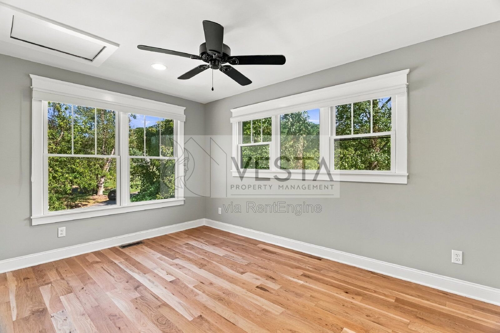 Modern 3BR/2.5BA Home Overlooking Stream — Walk to Downtown Weaverville property image