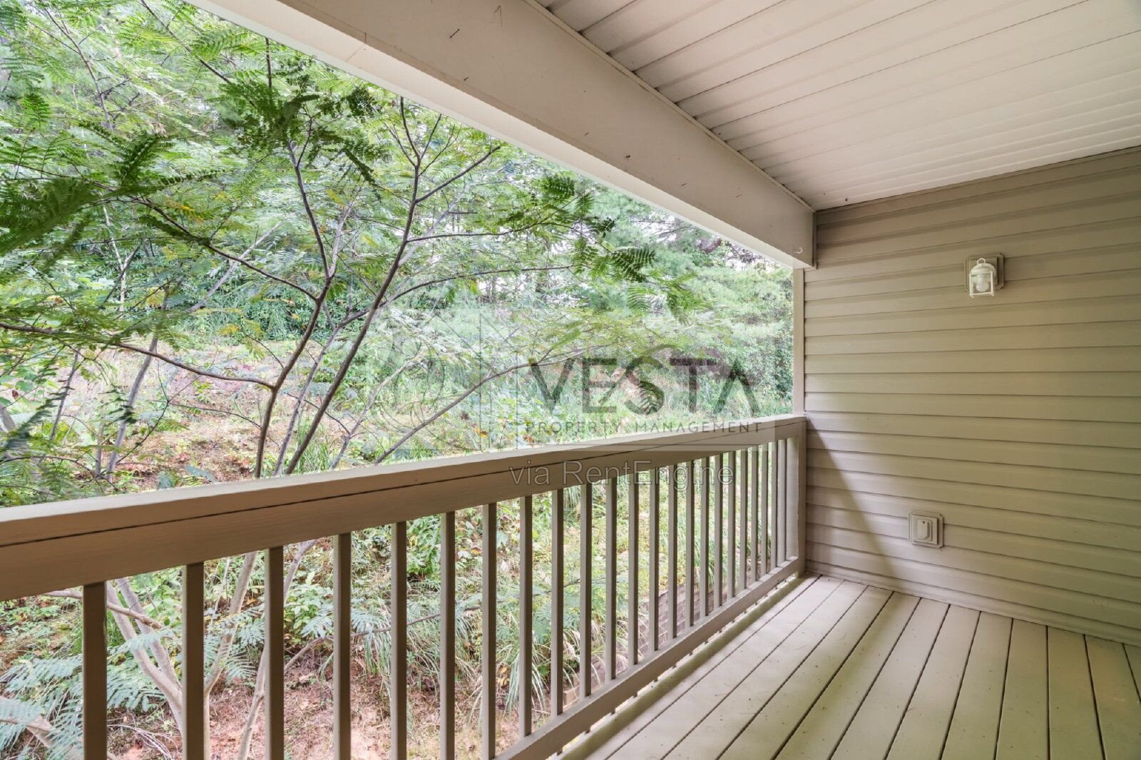 Spacious 2BR/2BA Condo in South Asheville – Gas Fireplace & Private Porch property image