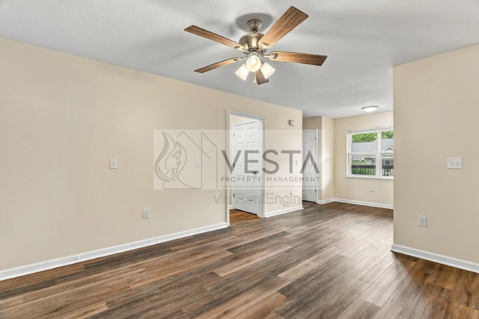 Spacious 2BR/2BA Condo in South Asheville – Gas Fireplace & Private Porch property image