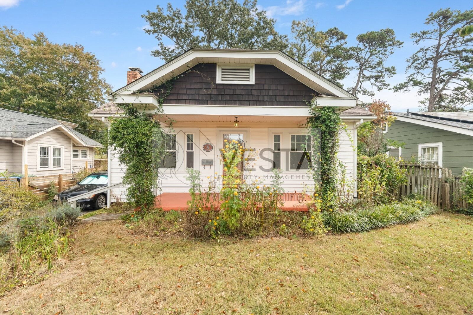 Charming 2-Bed Oasis in Asheville - Perfect Blend of Comfort and Convenience! property image