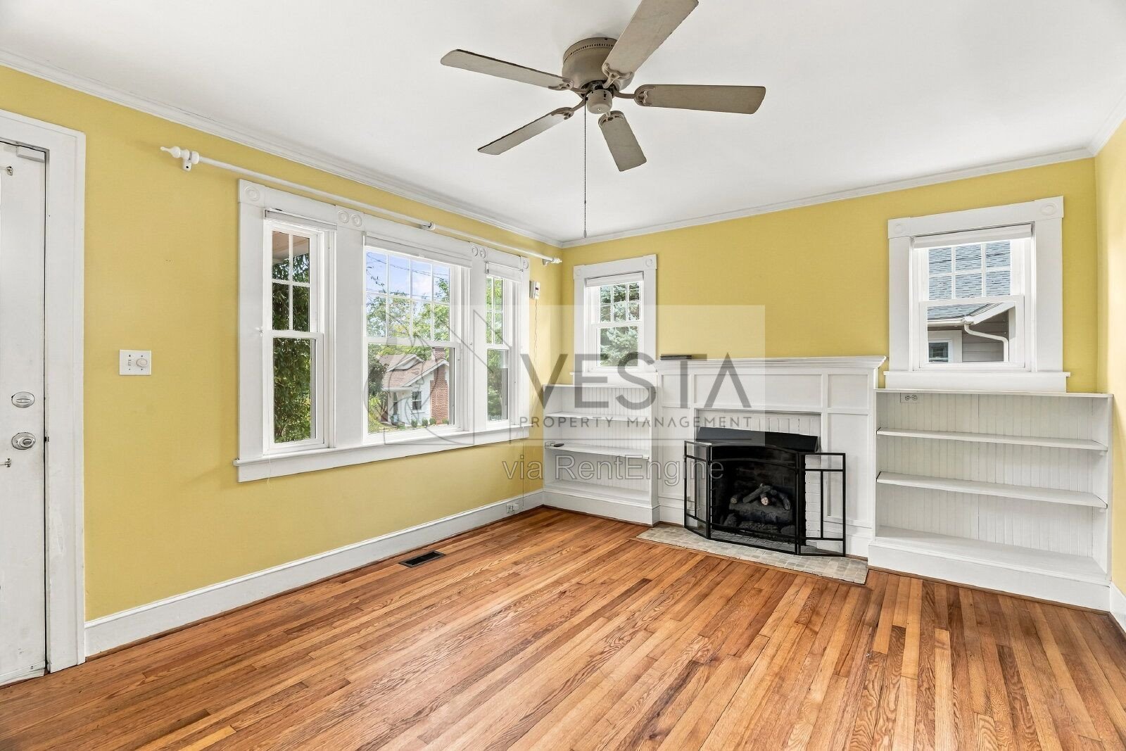 Charming 2-Bed Oasis in Asheville - Perfect Blend of Comfort and Convenience! property image