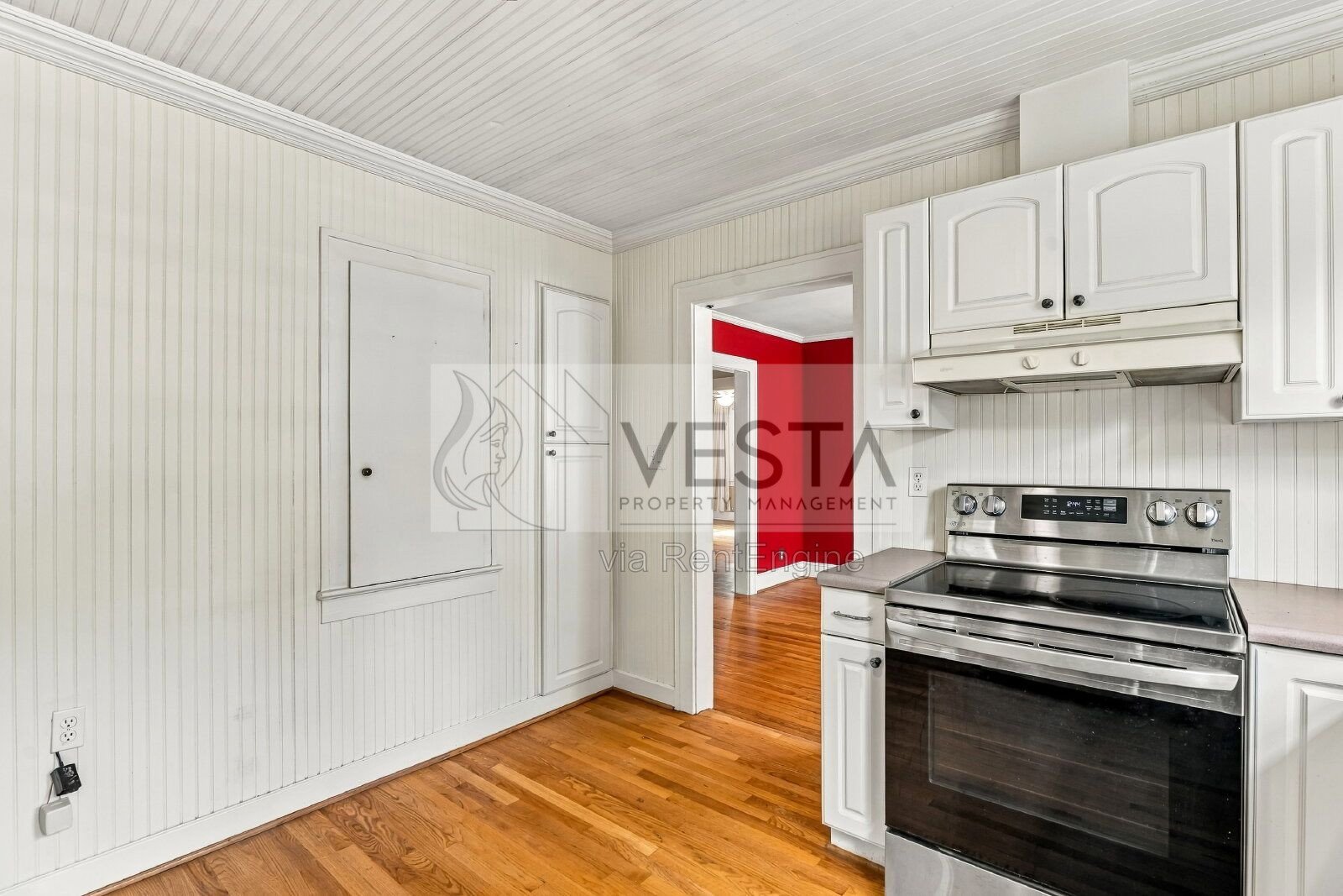 Charming 2-Bed Oasis in Asheville - Perfect Blend of Comfort and Convenience! property image