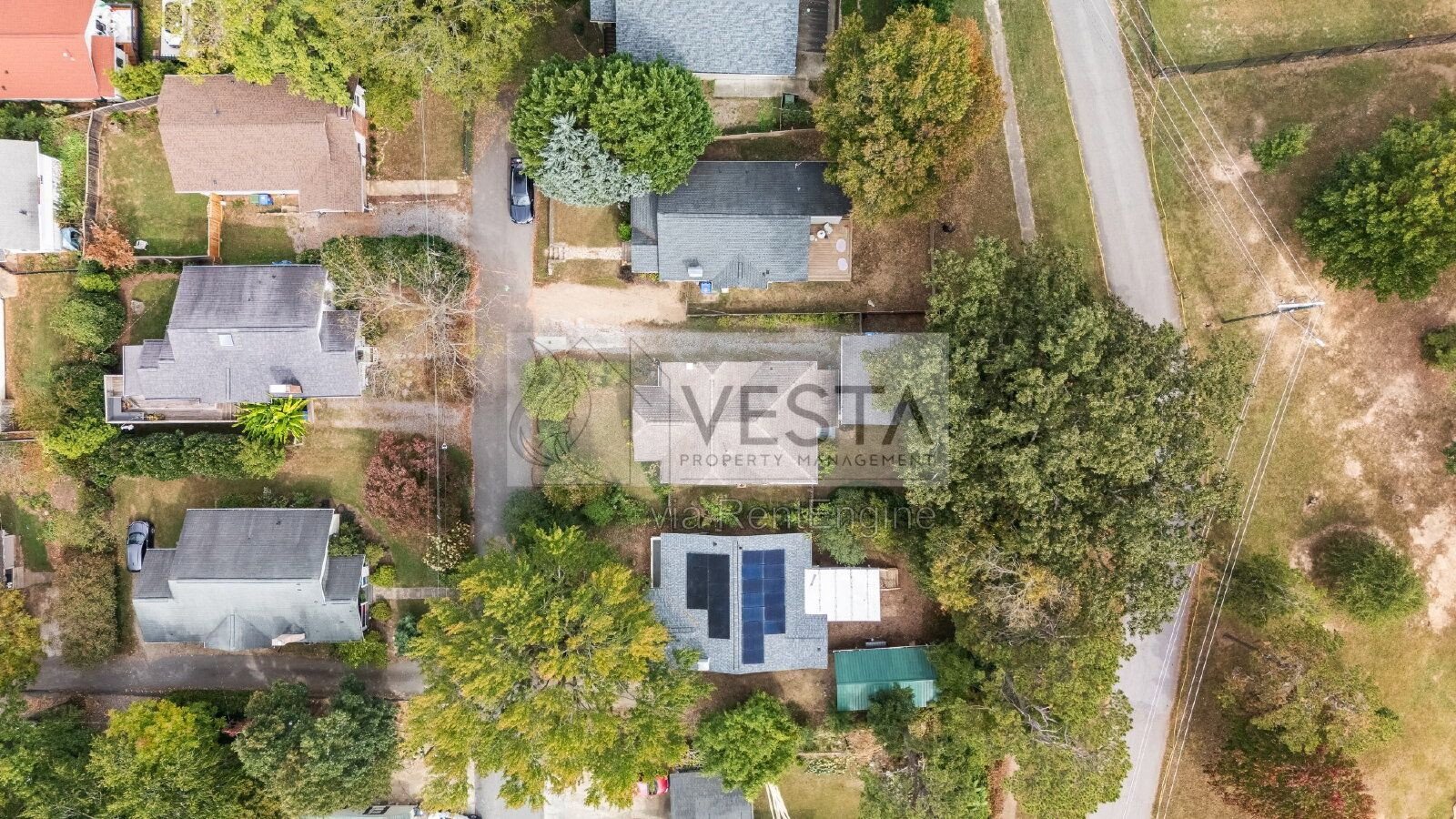 Charming 2-Bed Oasis in Asheville - Perfect Blend of Comfort and Convenience! property image