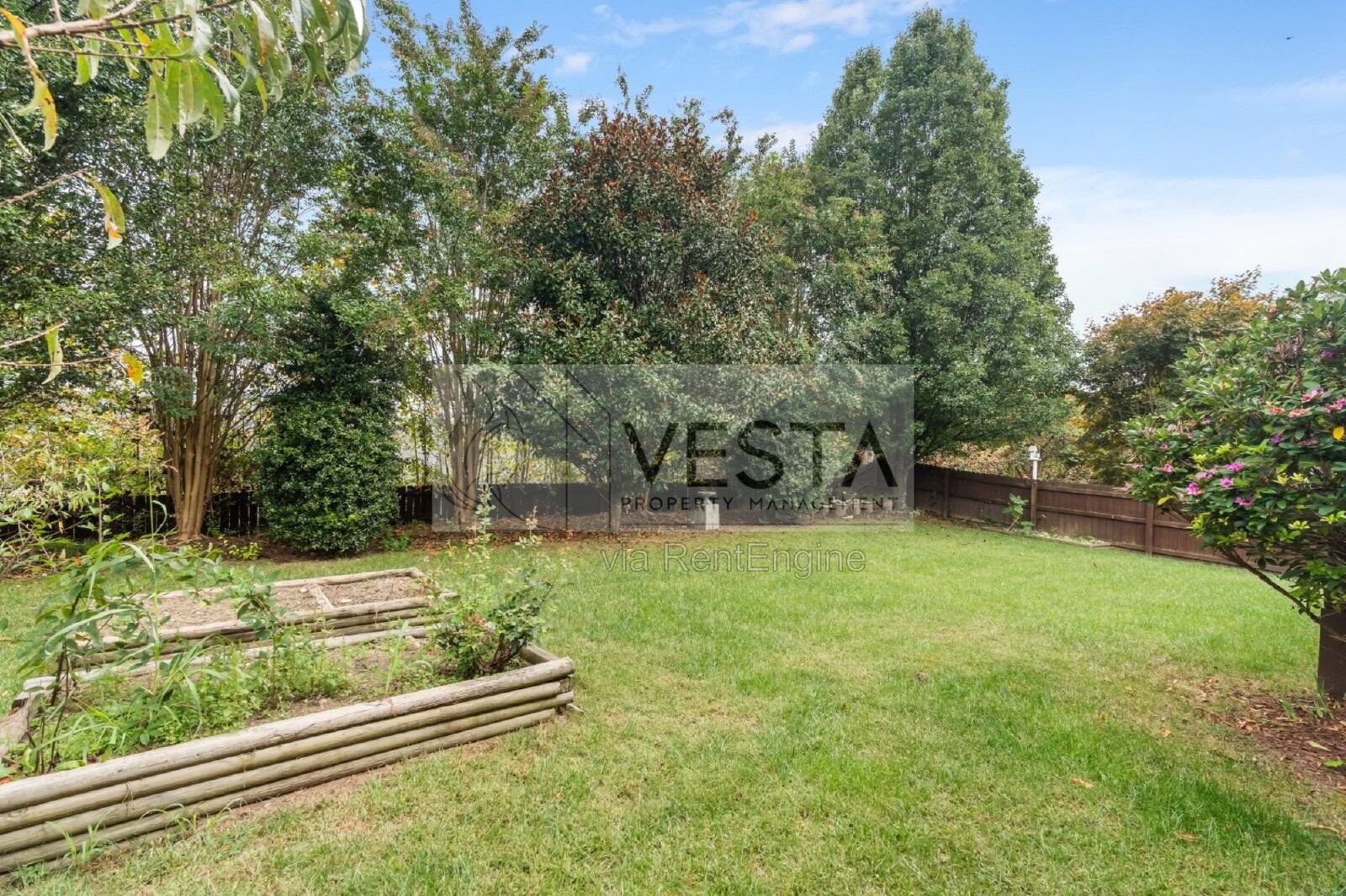 Spacious 5BR Home with Mountain Views & 2-Car Garage in Arden property image