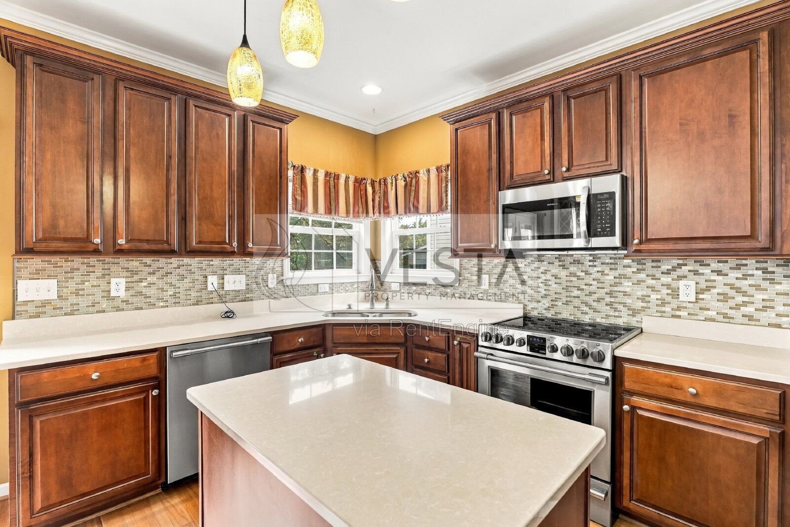 Spacious 5BR Home with Mountain Views & 2-Car Garage in Arden property image