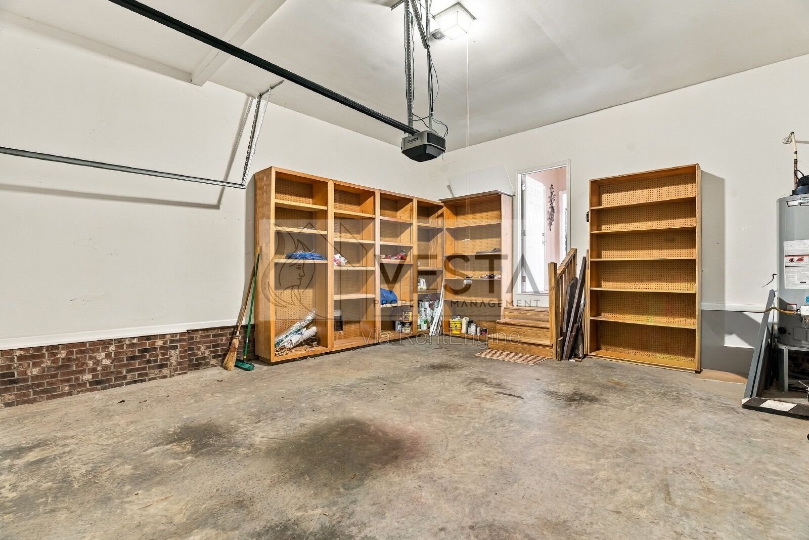 Spacious 5BR Home with Mountain Views & 2-Car Garage in Arden property image