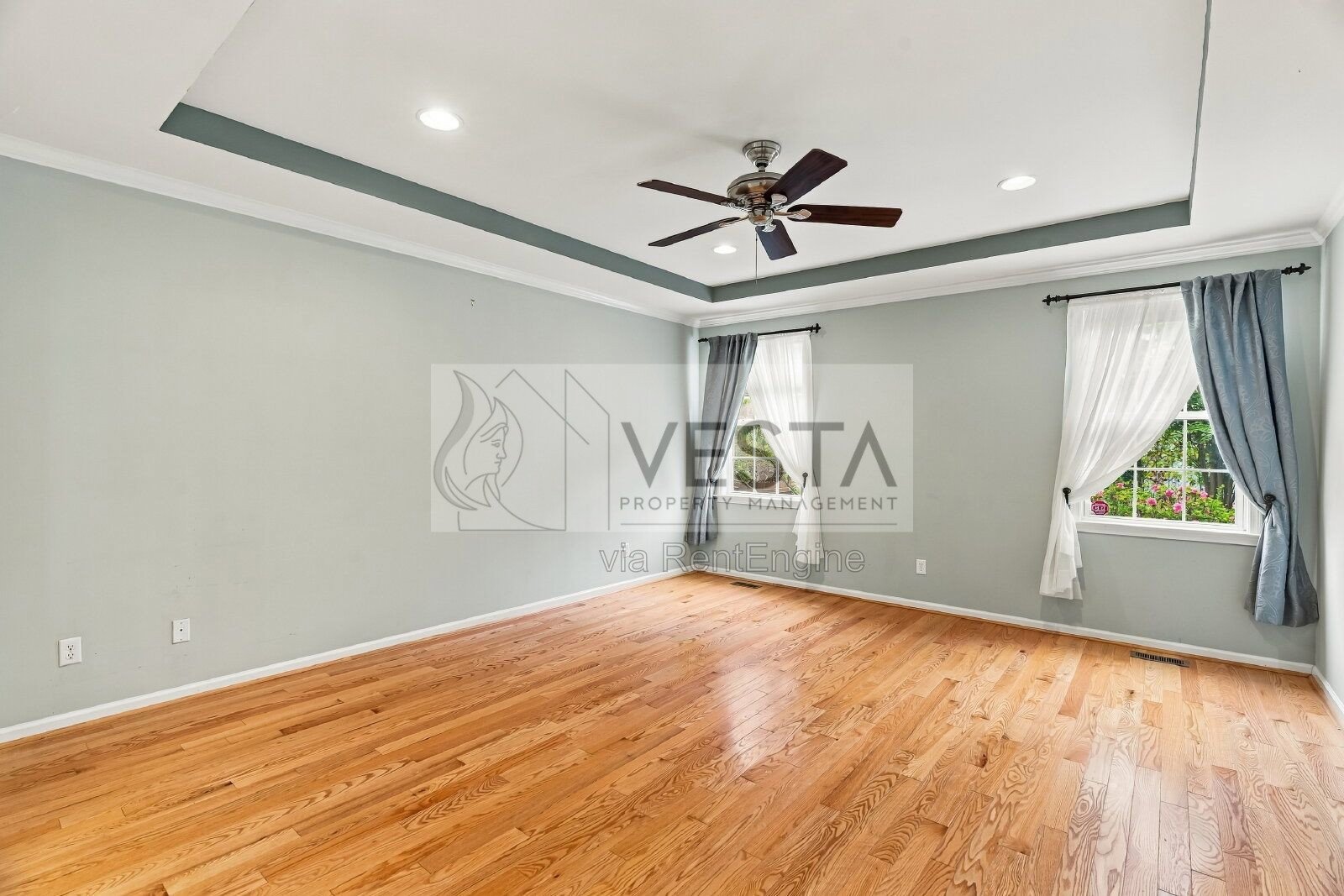 Spacious 5BR Home with Mountain Views & 2-Car Garage in Arden property image