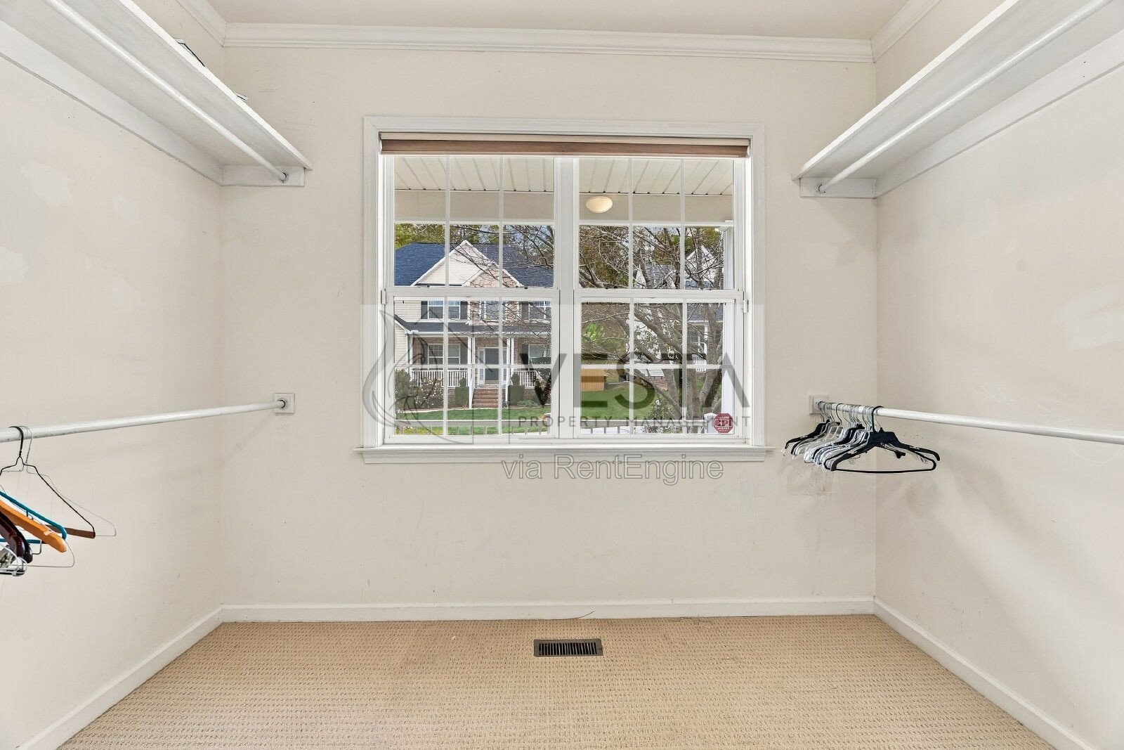 Spacious 5BR Home with Mountain Views & 2-Car Garage in Arden property image