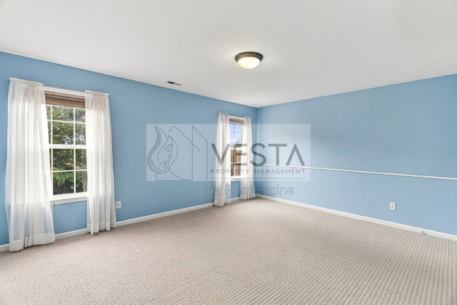 Spacious 5BR Home with Mountain Views & 2-Car Garage in Arden property image