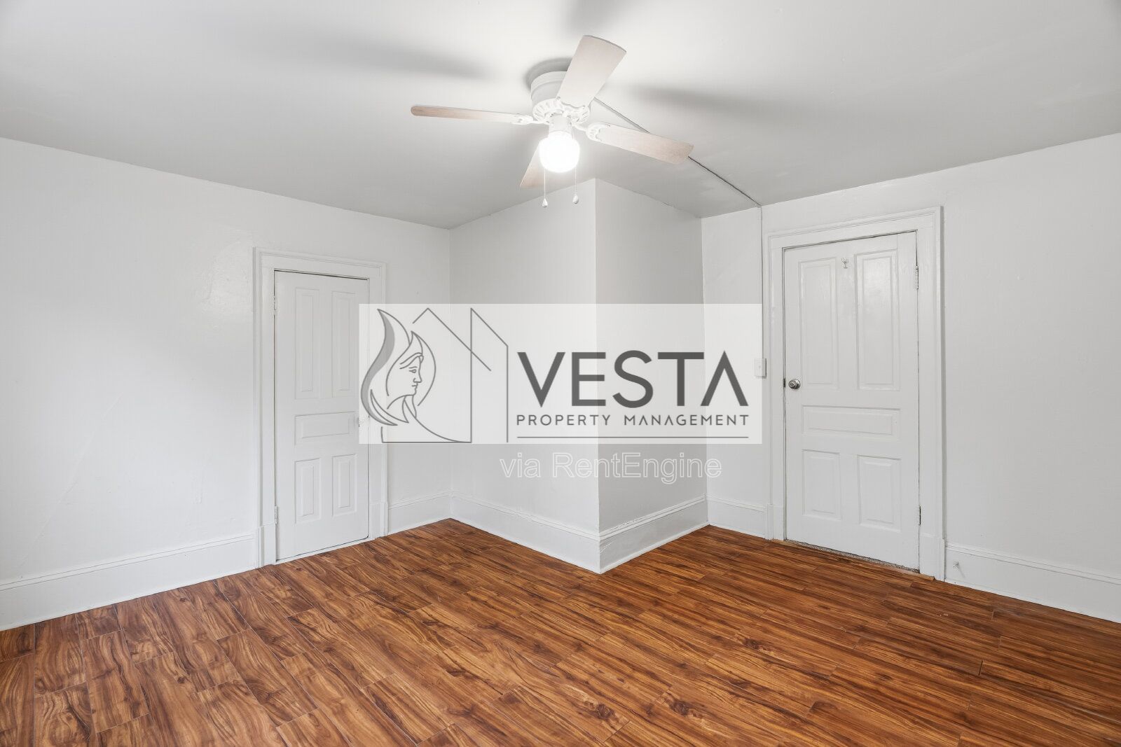 Charming 2BR Apartment in Charlotte Street Corridor – Utilities Included property image