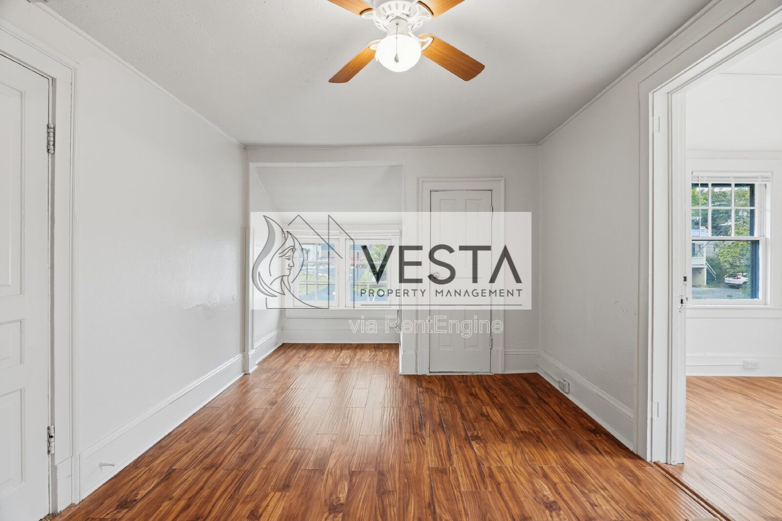 Charming 2BR Apartment in Charlotte Street Corridor – Utilities Included property image