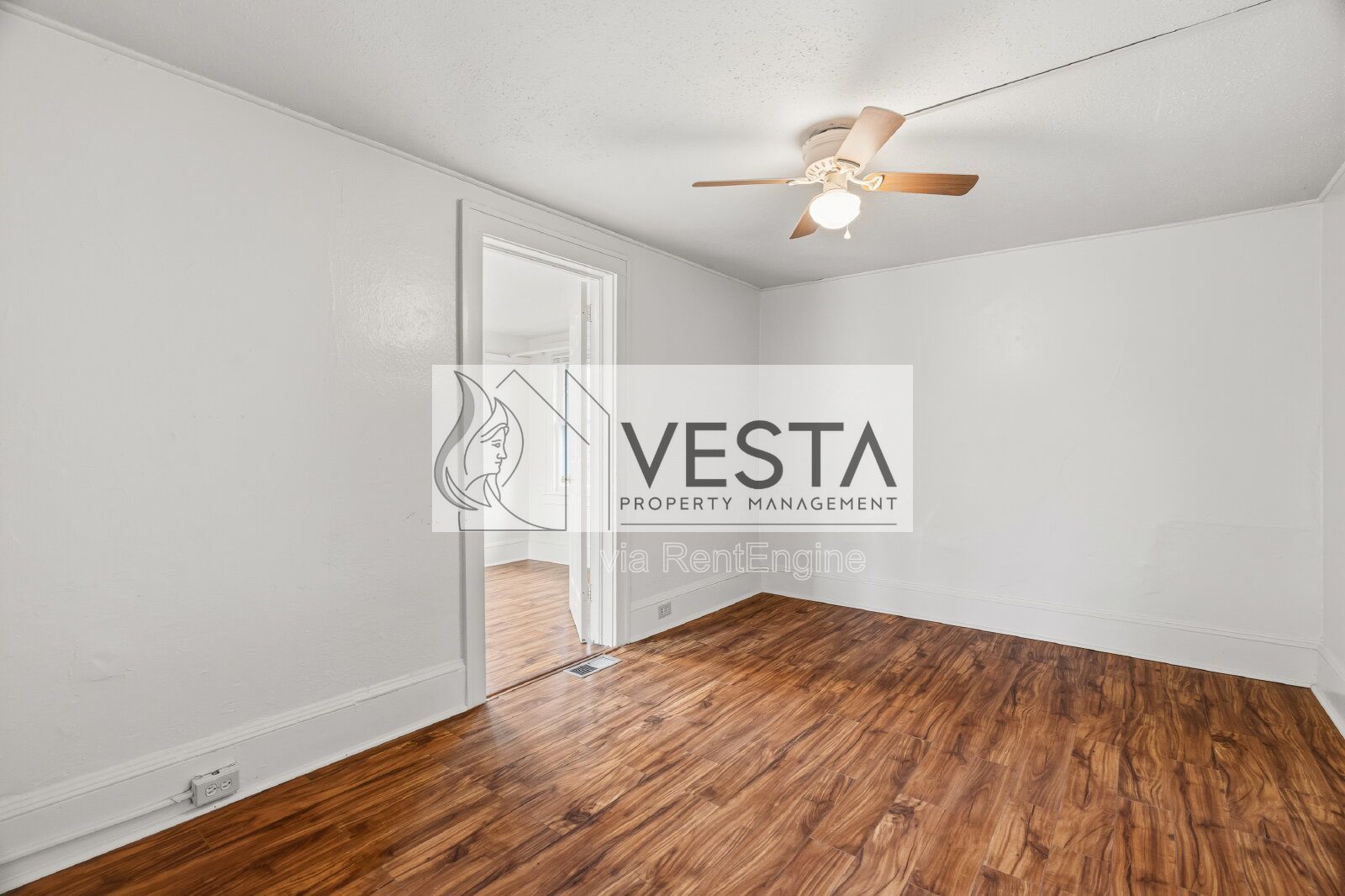 Charming 2BR Apartment in Charlotte Street Corridor – Utilities Included property image
