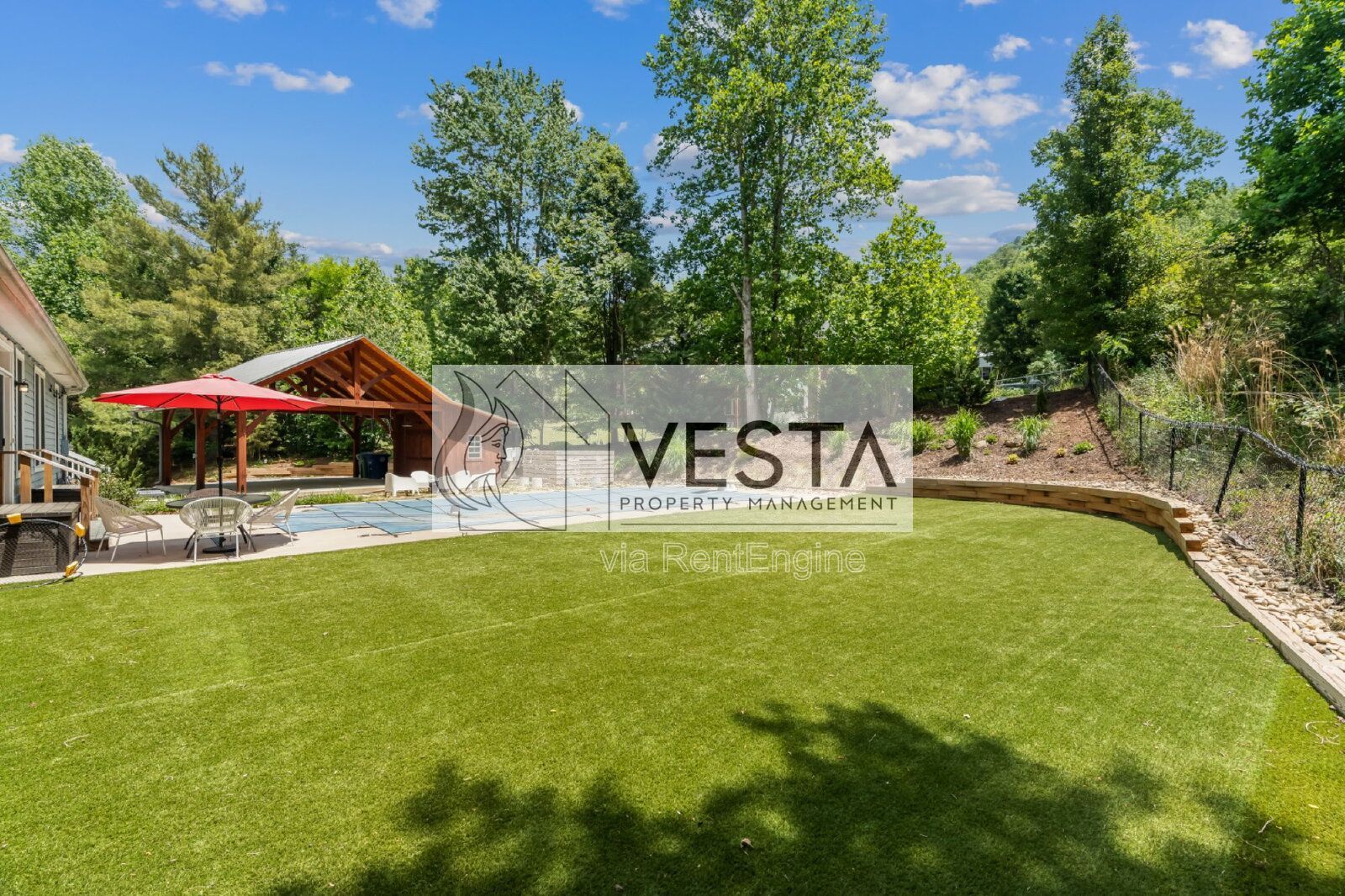 Stunning 5-Bed Black Mountain Home with Private Saltwater Pool property image