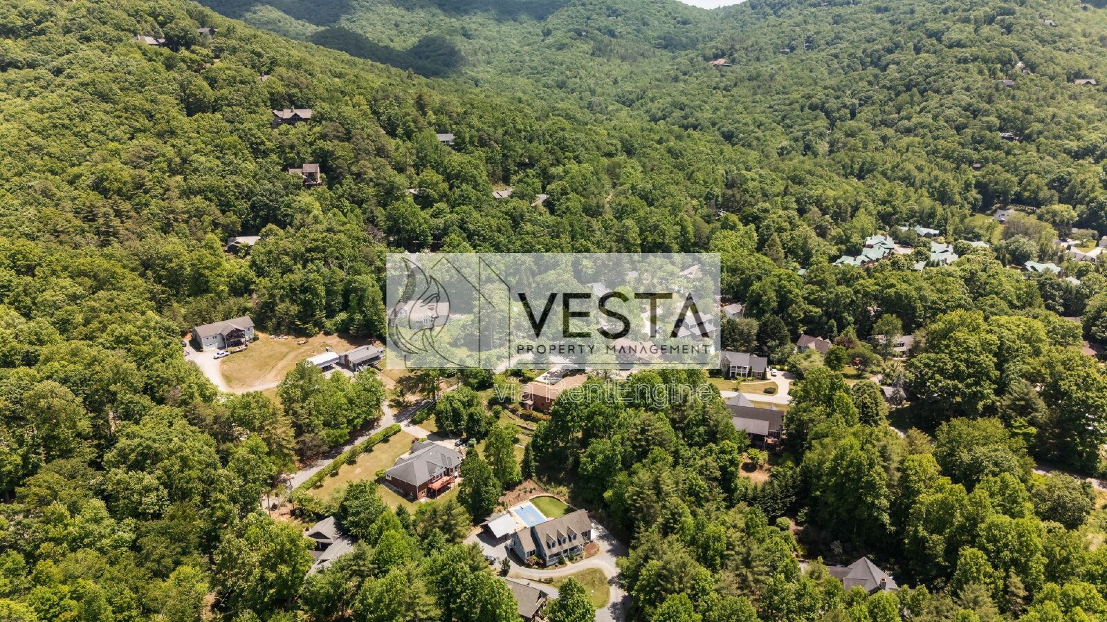 Stunning 5-Bed Black Mountain Home with Private Saltwater Pool property image
