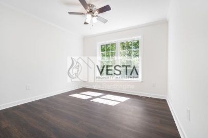 2 Bedroom, Fenced in Yard, Black Mountain! property image