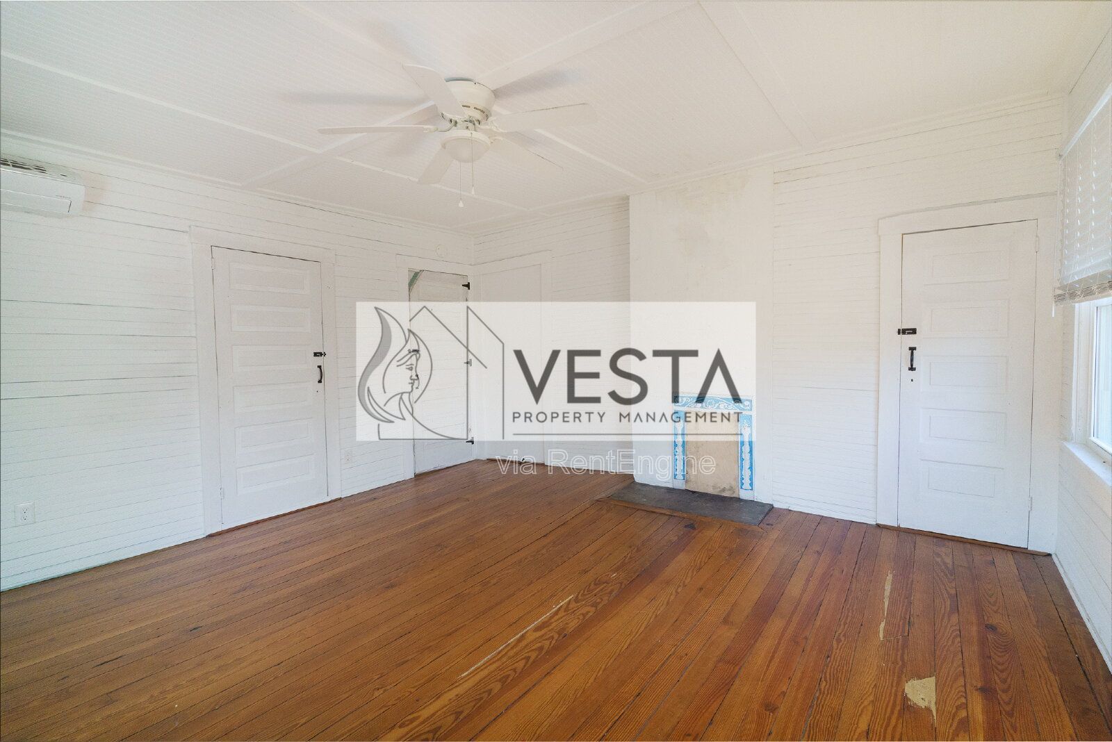 Charming 2-Bedroom, 1-Bathroom Home for Rent in Woodfin, NC property image