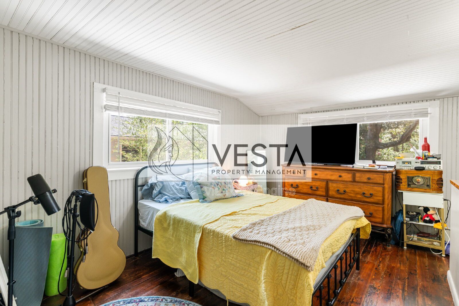 Charming 1BR/1BA Tiny Cottage in North Asheville - Private & Pet-Friendly property image