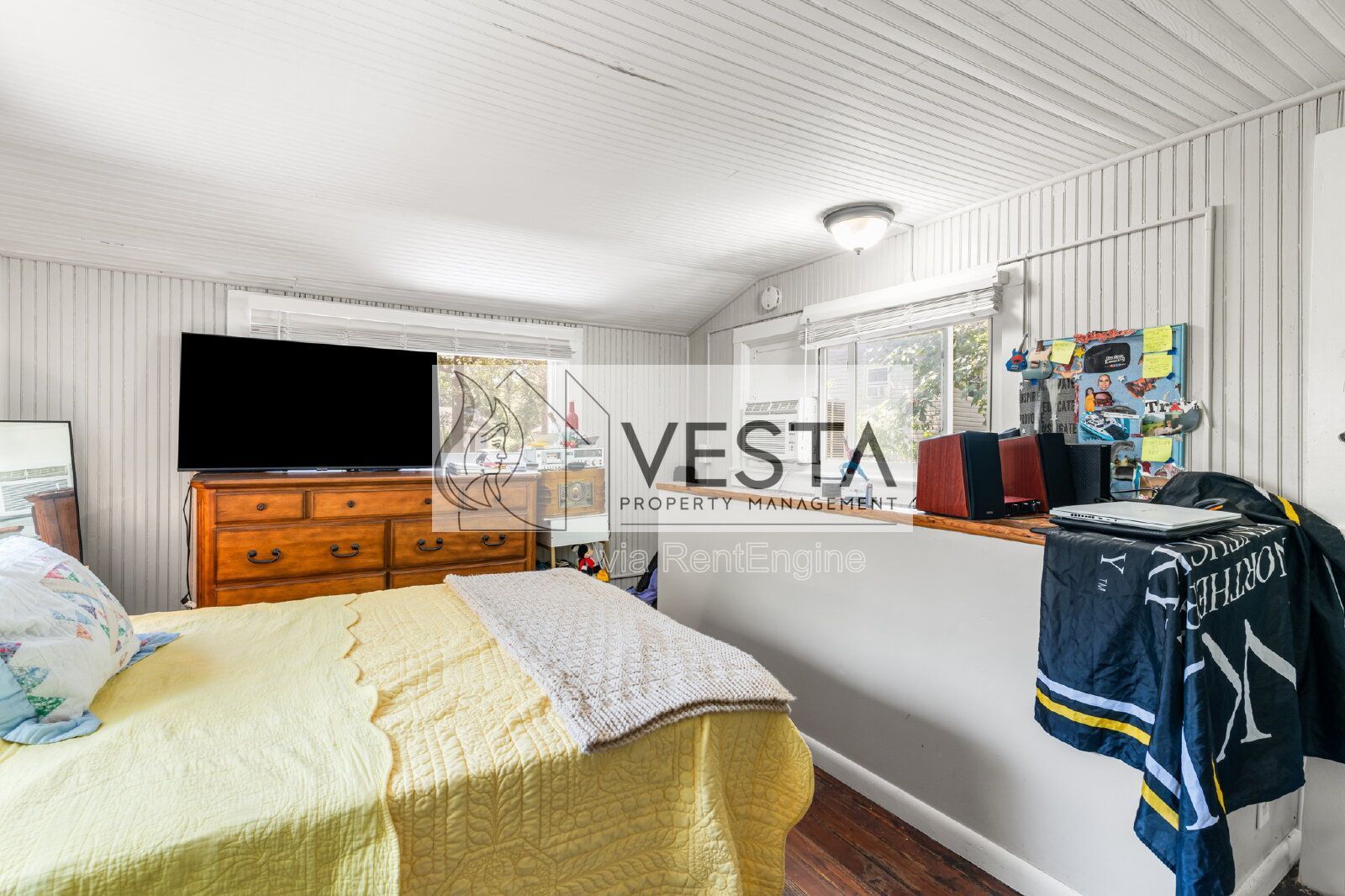 Charming 1BR/1BA Tiny Cottage in North Asheville - Private & Pet-Friendly property image